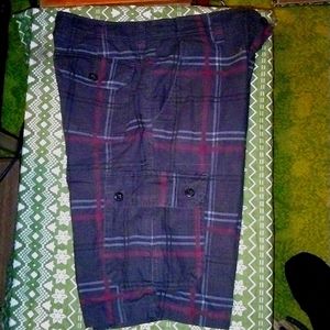 Mens Faded Glory grey with red and white plaid sz 30